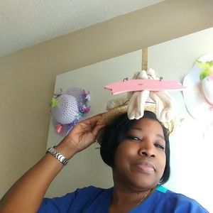 Meet your Posher, Debra